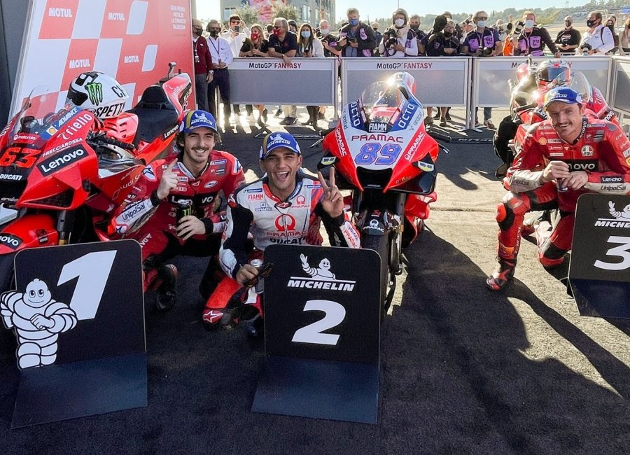 Rossi Pensiun & Bagnaia Juara Di Seri Pamungkas MotoGP 2021